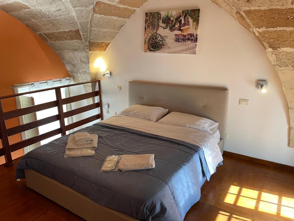 B&B Piazzetta Verdi Lecce Exterior foto